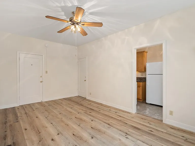 4121 Halldale Ave #101 — Photo 9