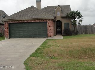 100 Clint Ln, Youngsville, LA 70592