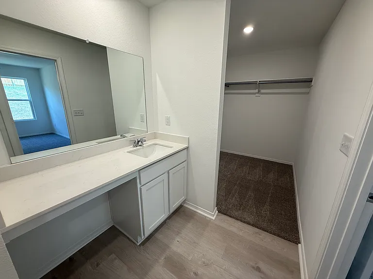 1040 Raven Walk Dr — Photo 8