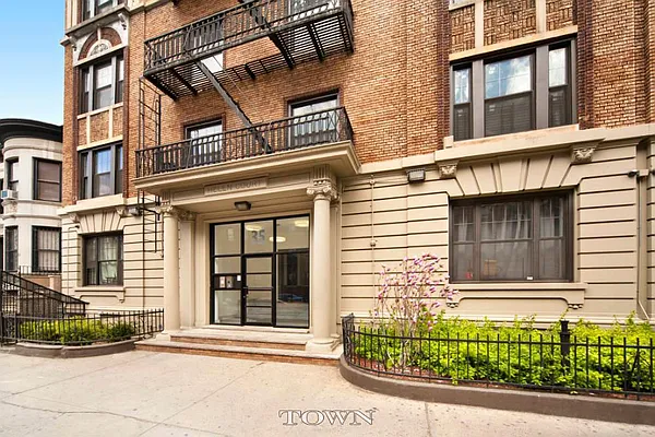 Sold by Town Residential | media 5