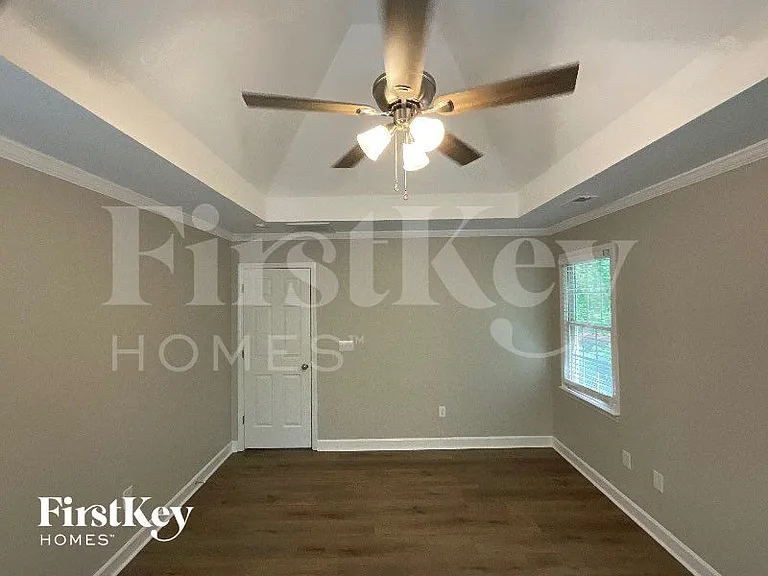 5888 Cottonwood Ln — Photo 8