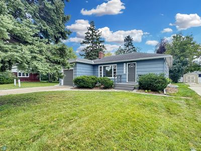 1323 10th Ave S, Moorhead, MN, 56560