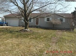 9739 Deltona Dr, New Middletown, OH 44442