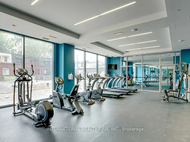 525 Adelaide St W #LPH35 — Photo 30