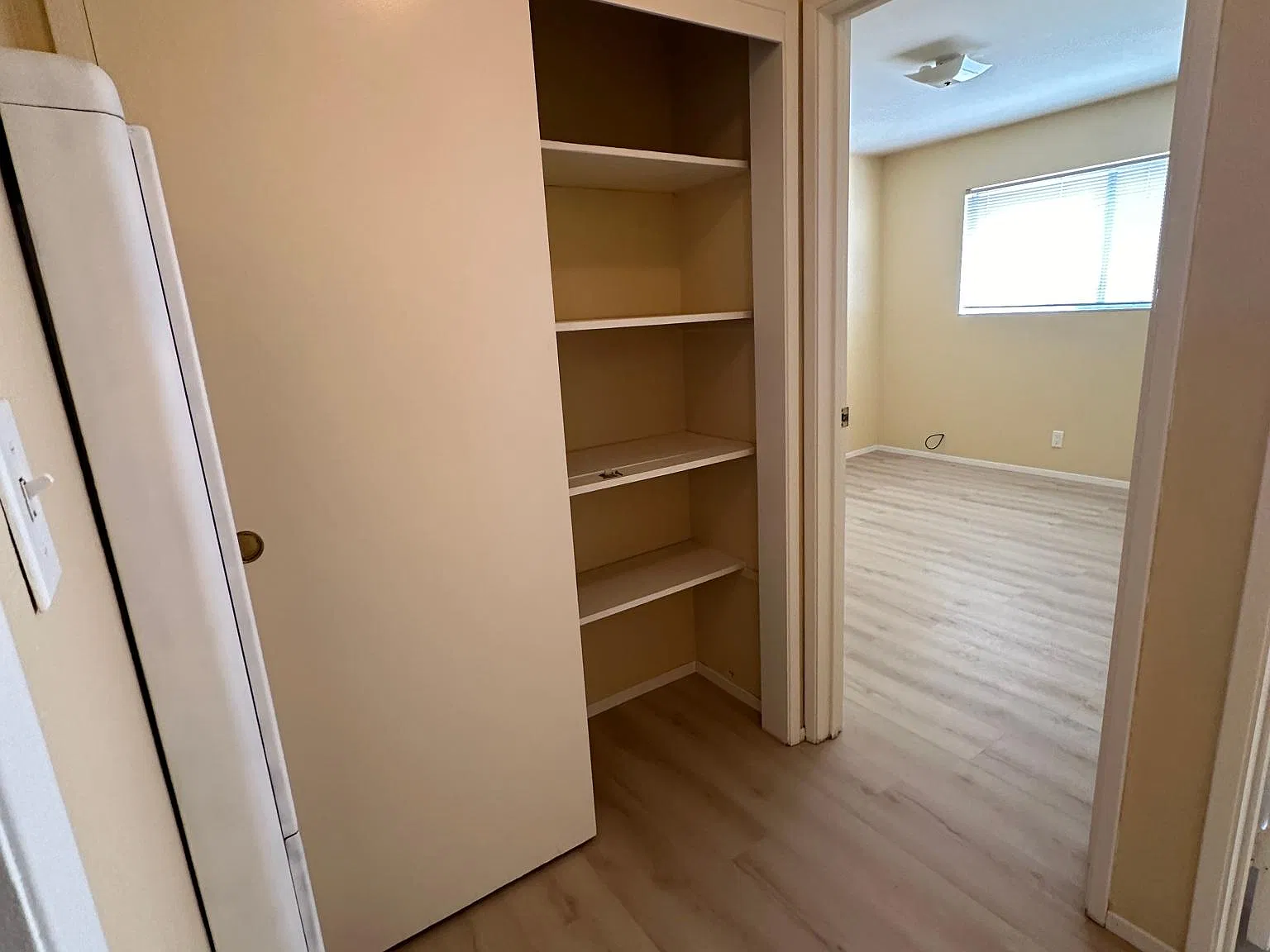2 bed, 750 sqft, $2,449 — Photo 3