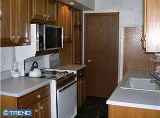 1225 Saint Vincent St, Philadelphia, PA 19111