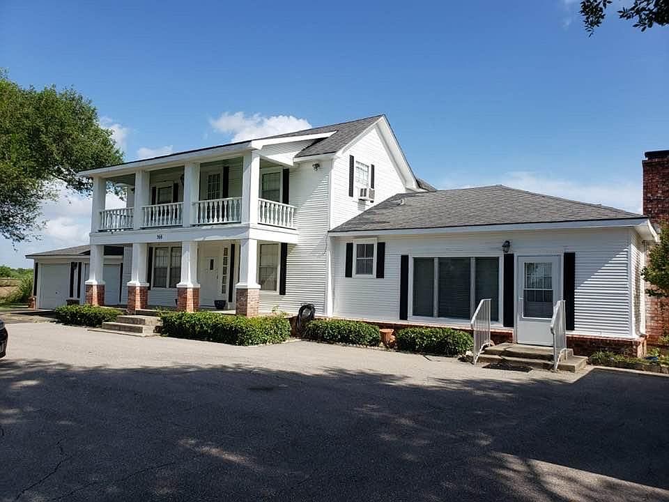1st image of 566 County Road 304 E