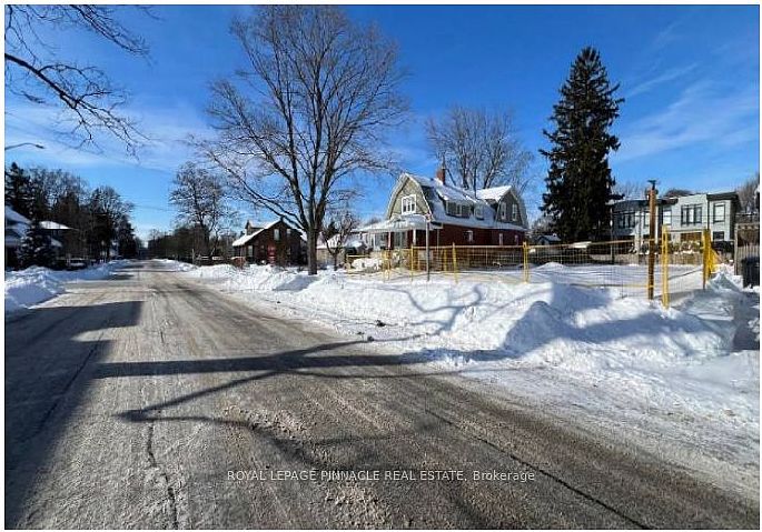1st image of 52 Forest Ave
