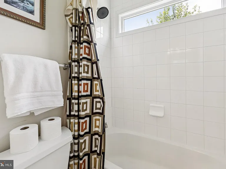26368 Strathaven Ct — Photo 20