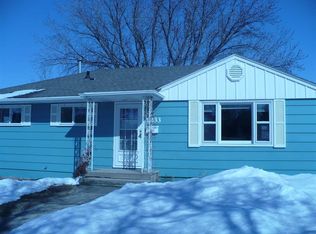 1833 4th St SW, Minot, ND 58701