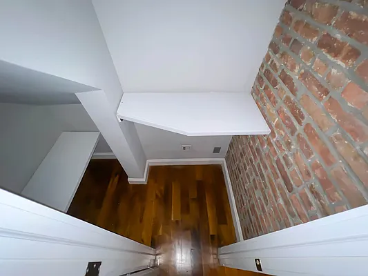 Rented by Compass | media 33