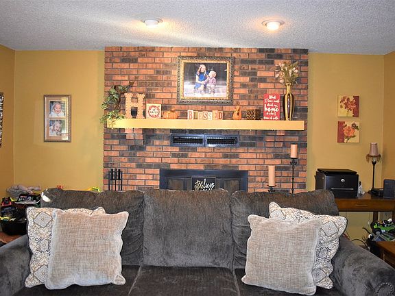 5th image of 405 Catalina Dr