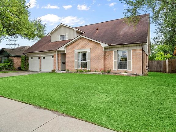 3rd image of 10515 Silkwood Dr