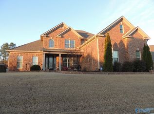 214 Legendwood Dr, Madison, AL 35757