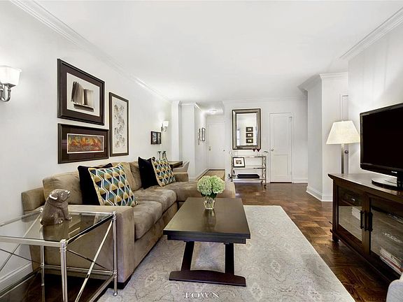 3rd image of 301 E 62nd St APT 9A