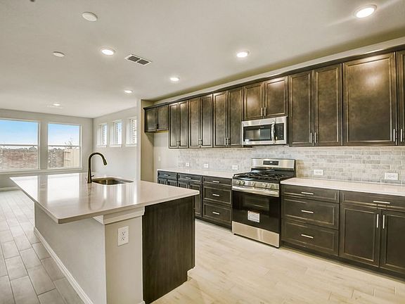 The Sagebrook - Kitchen