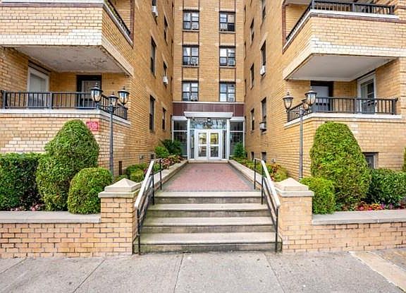 2nd image of 150 W End Ave APT 3G