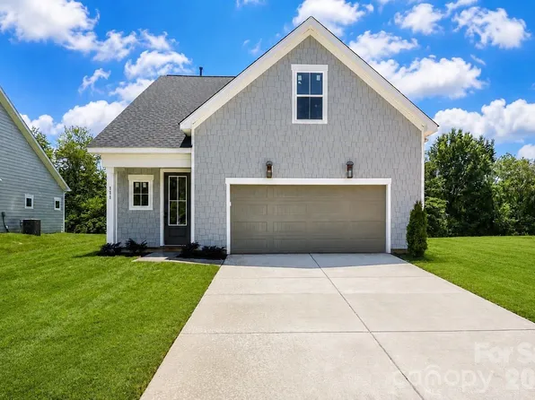 111 Honeycomb Ct, Statesville, NC 28625