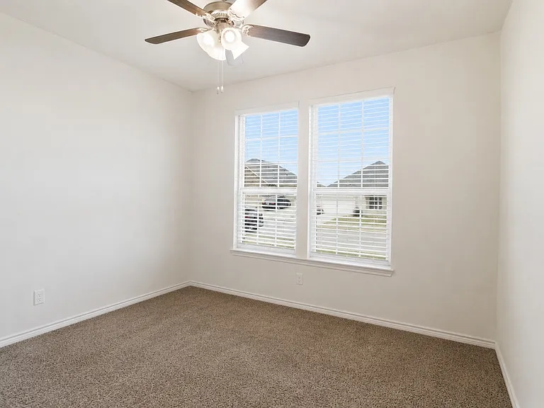 10407 Twisting Springs Dr — Photo 18