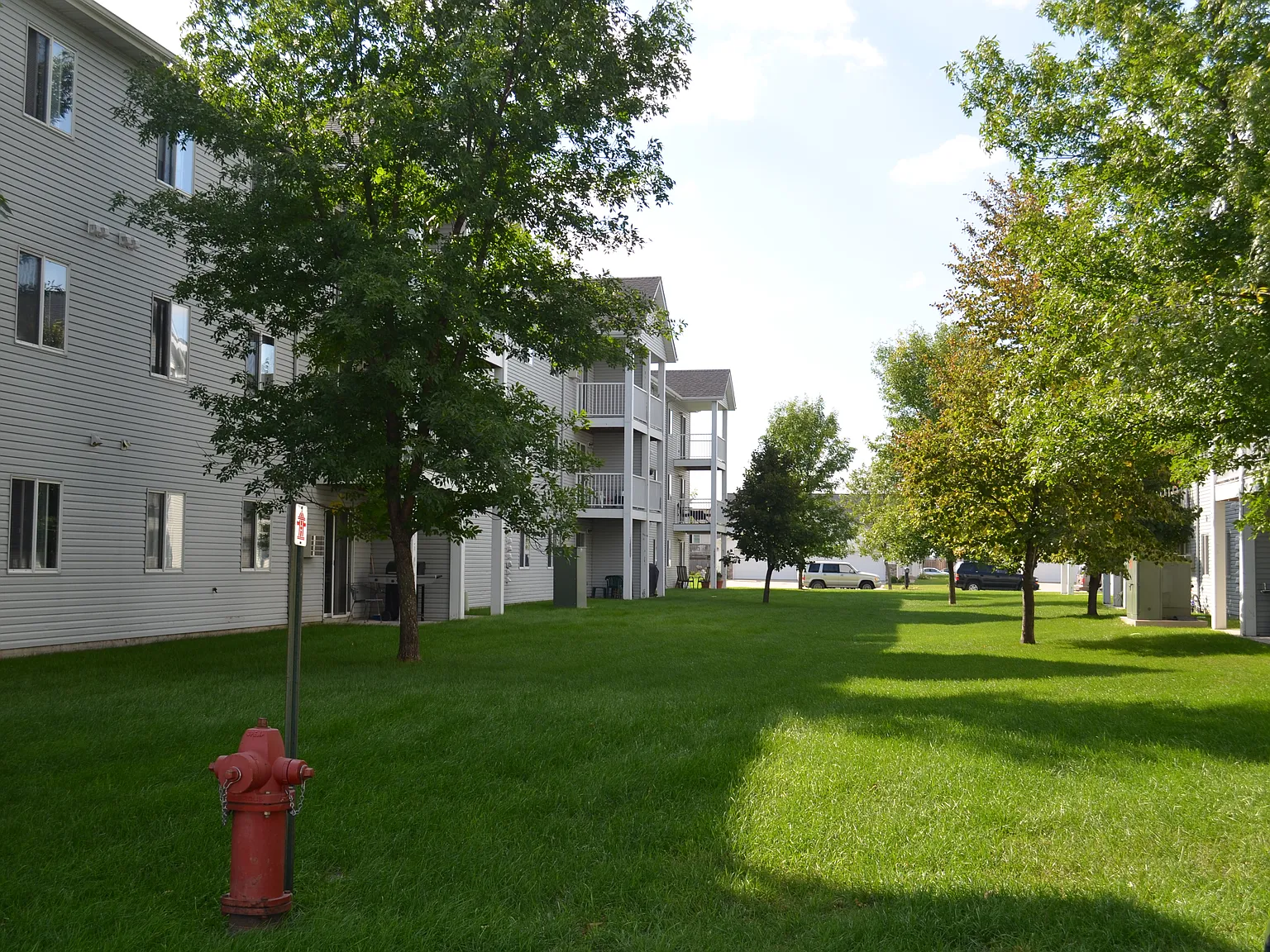 Orchid Place Apartments — Photo 2