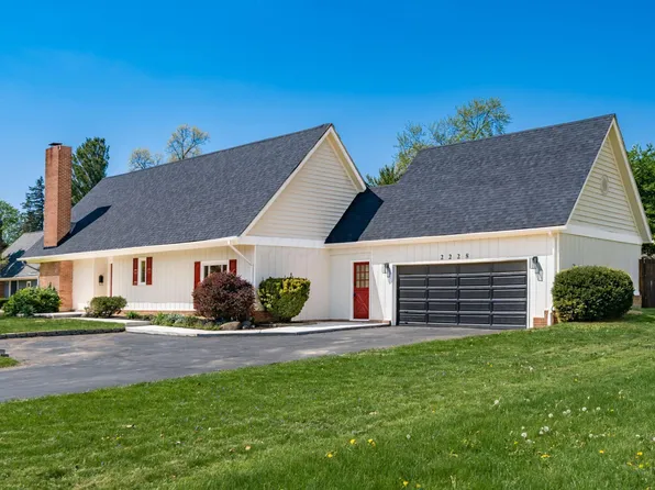 2228 McCoy Rd, Columbus, OH 43220
