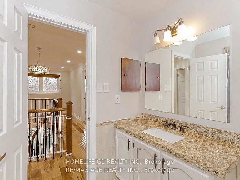 1319 Greenwood Cres — Photo 13
