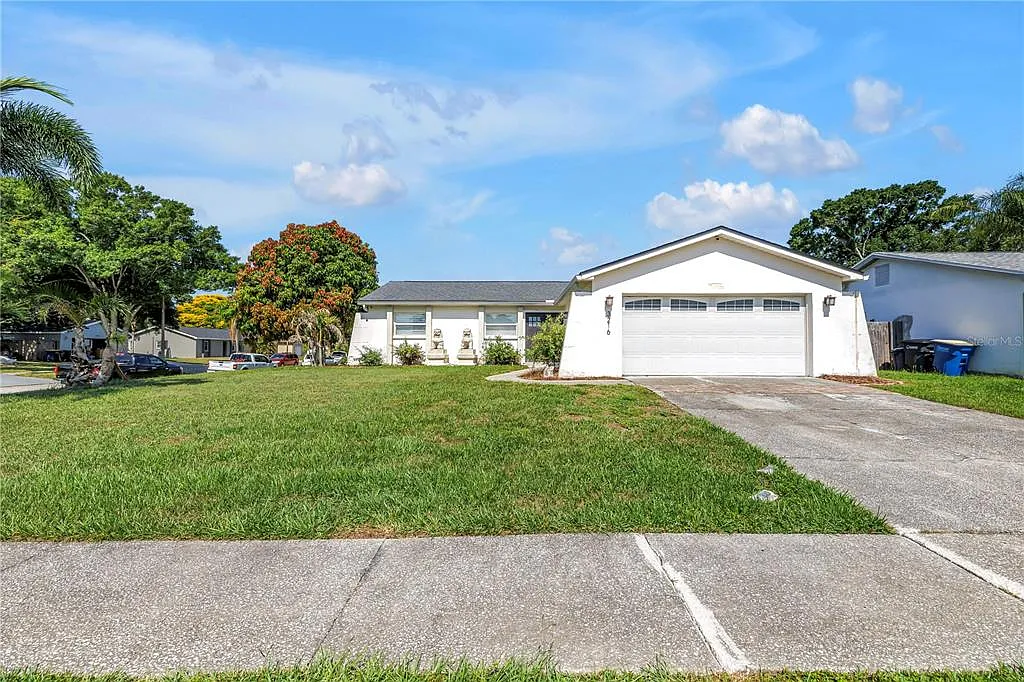 3 bed, 2.5 bath, 1316 sqft, $3,400 — Photo 2
