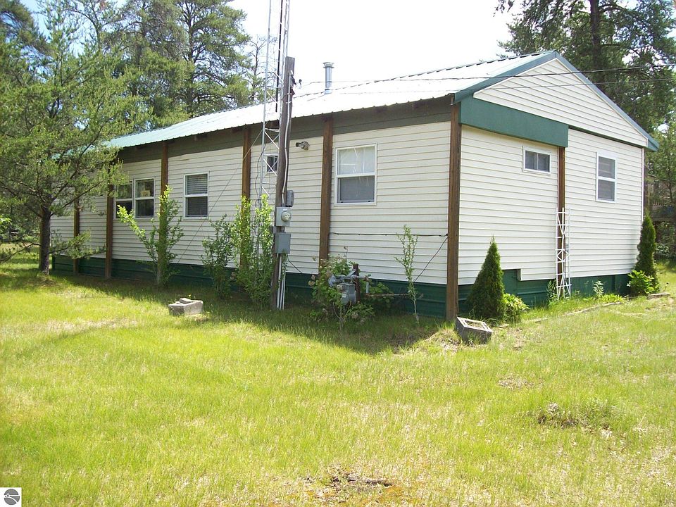 1st image of 104 Mosher Dr