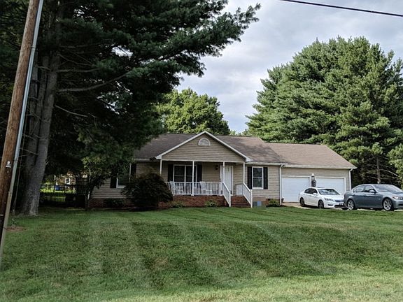 3rd image of 2105 Beauty St