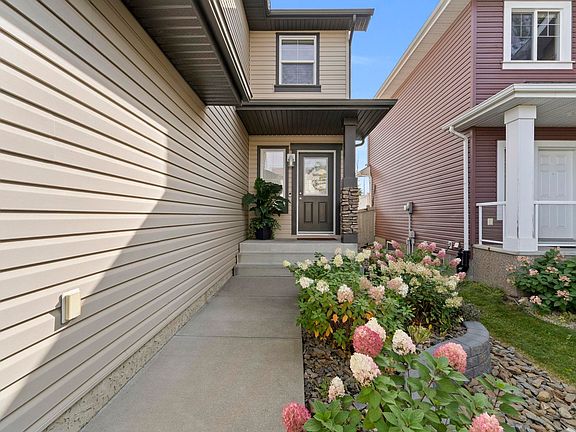 4th image of 5915 6th Ave SW