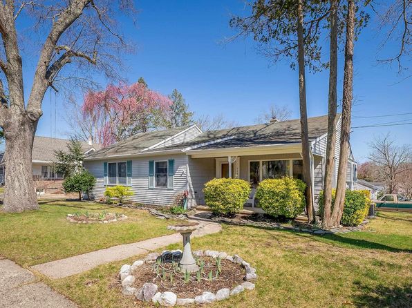 300 Pitney Rd, Absecon, NJ 08201