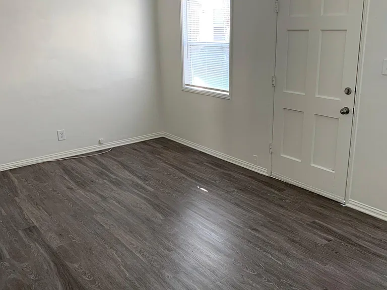 814 S Verdugo Rd #5 — Photo 6