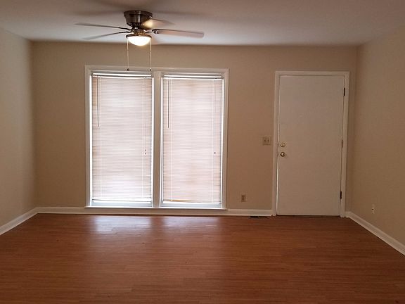 3rd image of 350 Ladybird Dr