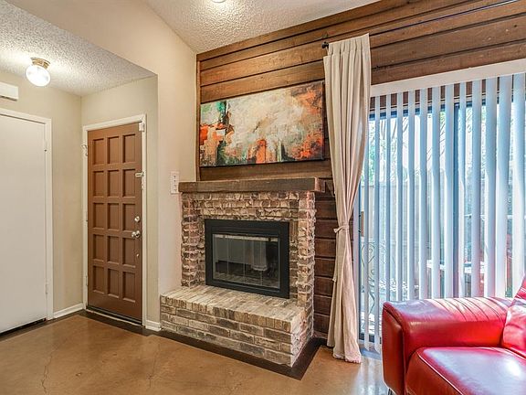 5th image of 333 Melrose Dr APT 11D