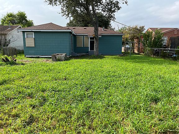 2nd image of 4418 Kirkwood Dr