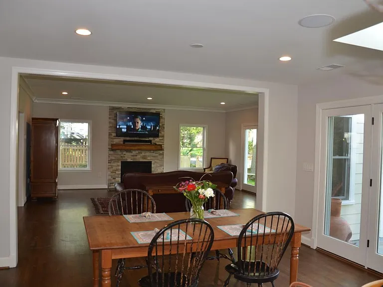 Kitchen Table area