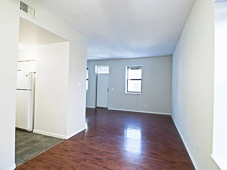 Waterman Pine Apartments LLC — Photo 7