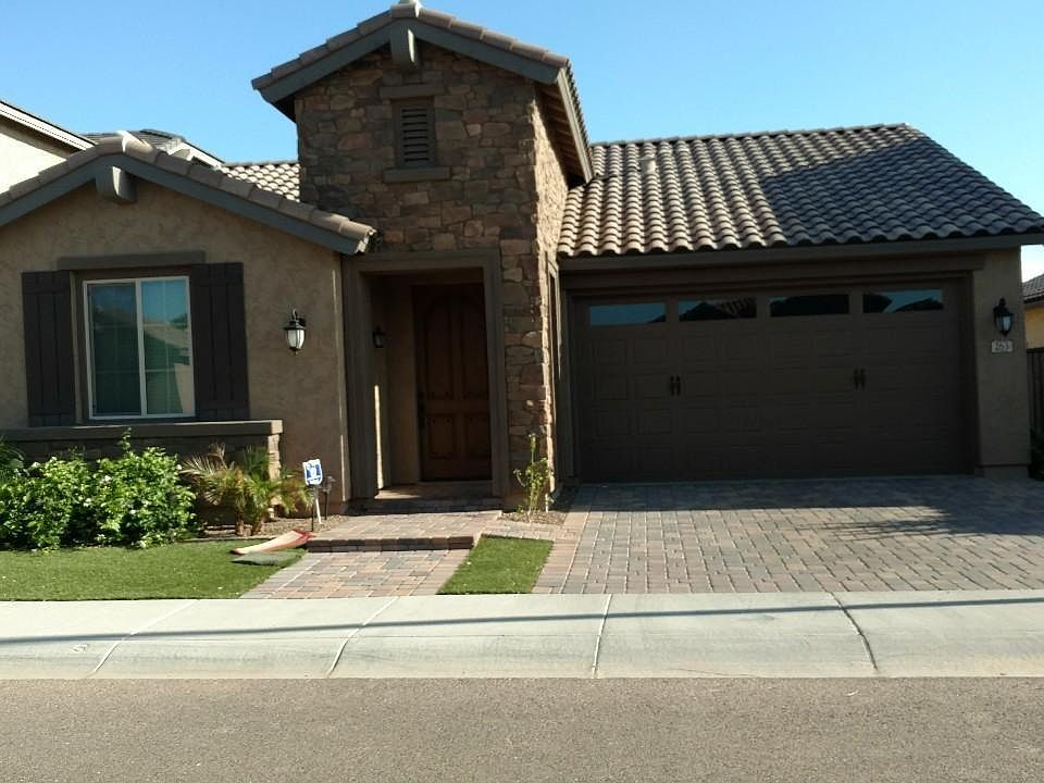 1st image of 263 E Prescott Dr