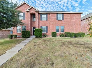 202 Rosewood Ct, Red Oak, TX 75154