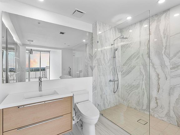 5th image of 300 S Australian Avenue #1110
