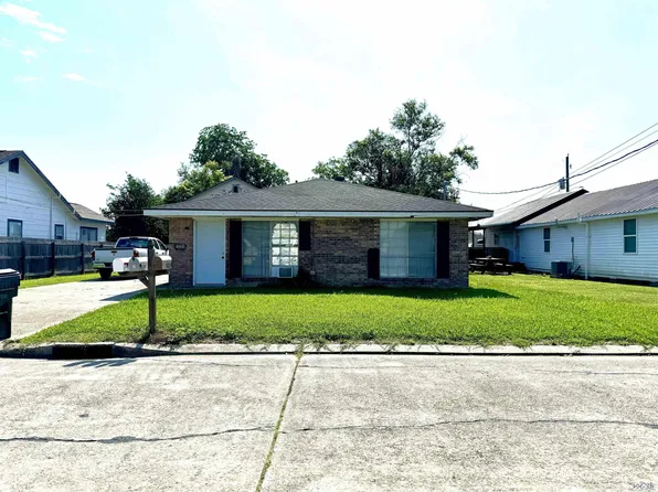 902A/B & 902-1/2 Suthon Ave #3, Houma, LA 70364