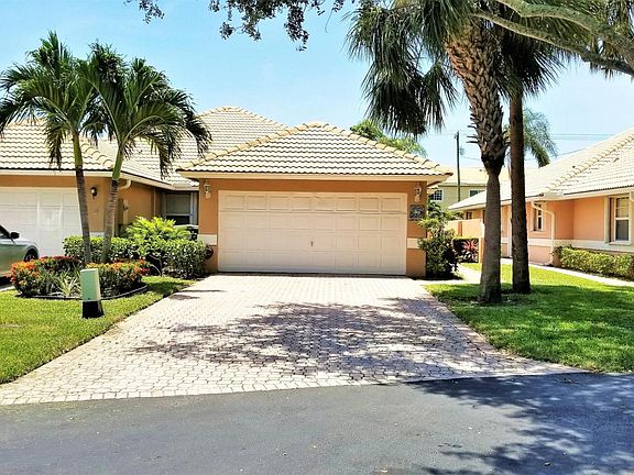 2nd image of 5469 Grande Palm Cir