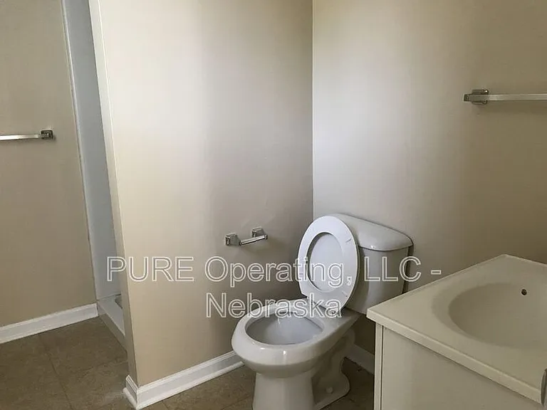 3341 S 89th St — Photo 19