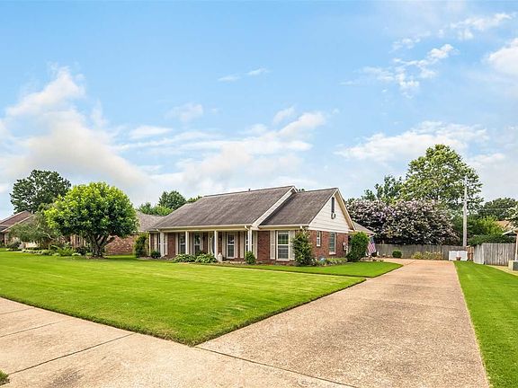2nd image of 8305 Chimneyrock Blvd