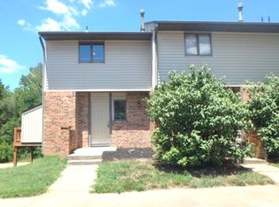 417 Foxfire Dr, Columbia, MO 65201