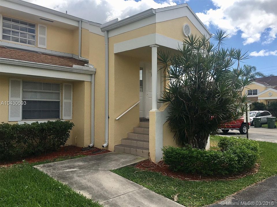 1st image of 2210 SE 27th Dr