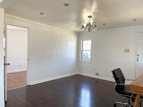 5th image of 10015 San Juan Ave