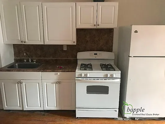 Rented by Bapple | media 8