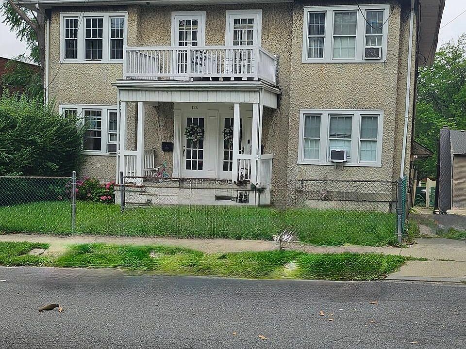 1st image of 122-124 Ridgewood Pl
