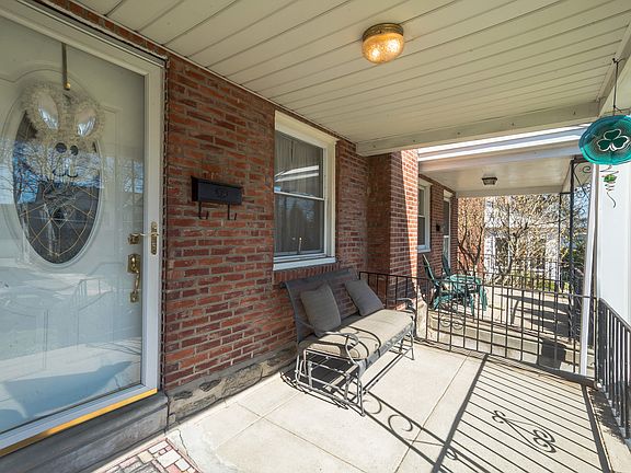 2nd image of 343 Lakeview Ave